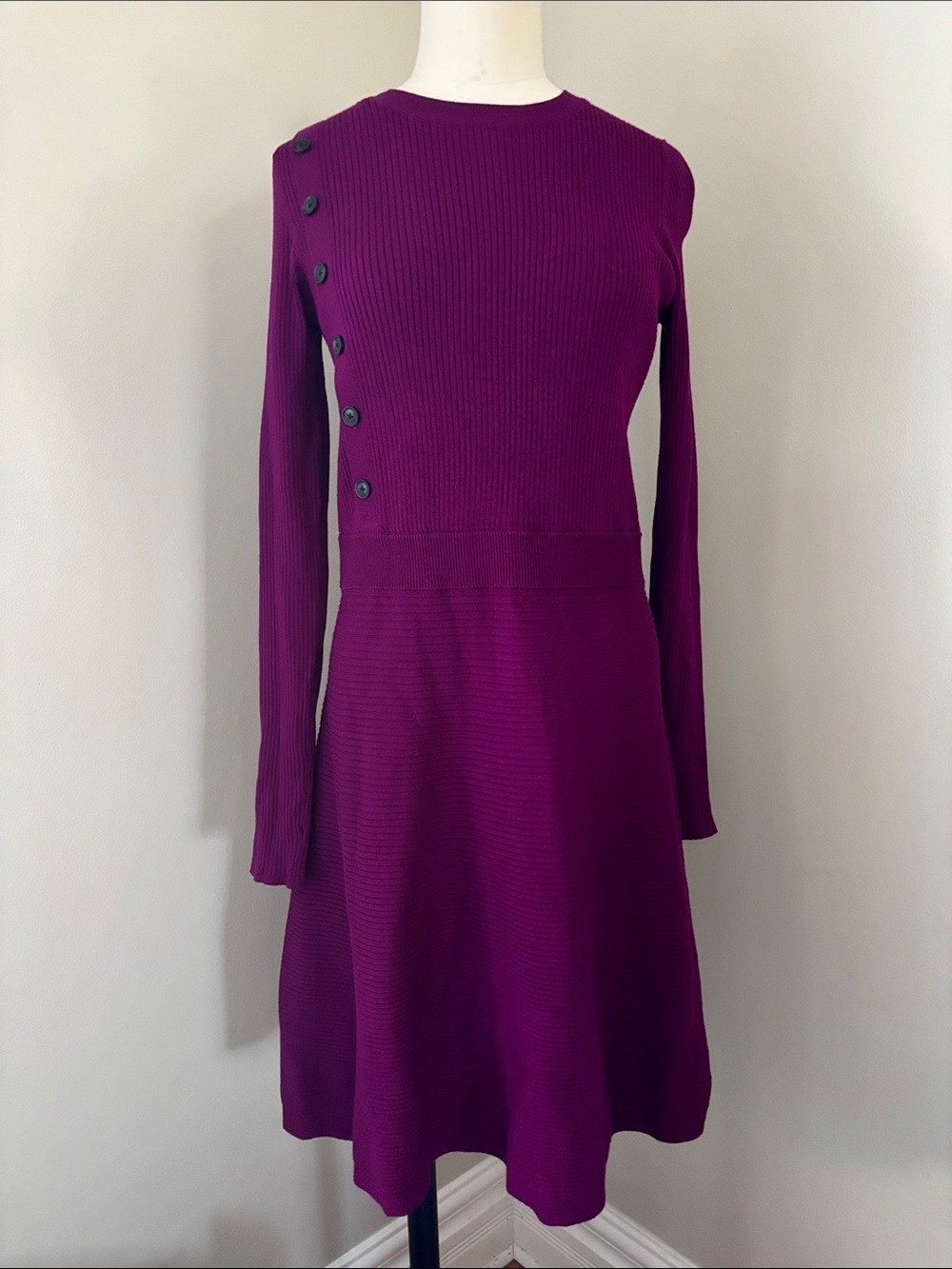 Banana Republic Long Sleeve Ribbed Dress in Deep Plum Sz M